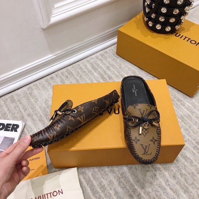 LV WOMEN'S EASY MULE IN CAMEL BROWN MONOGRAM CALFSKIN