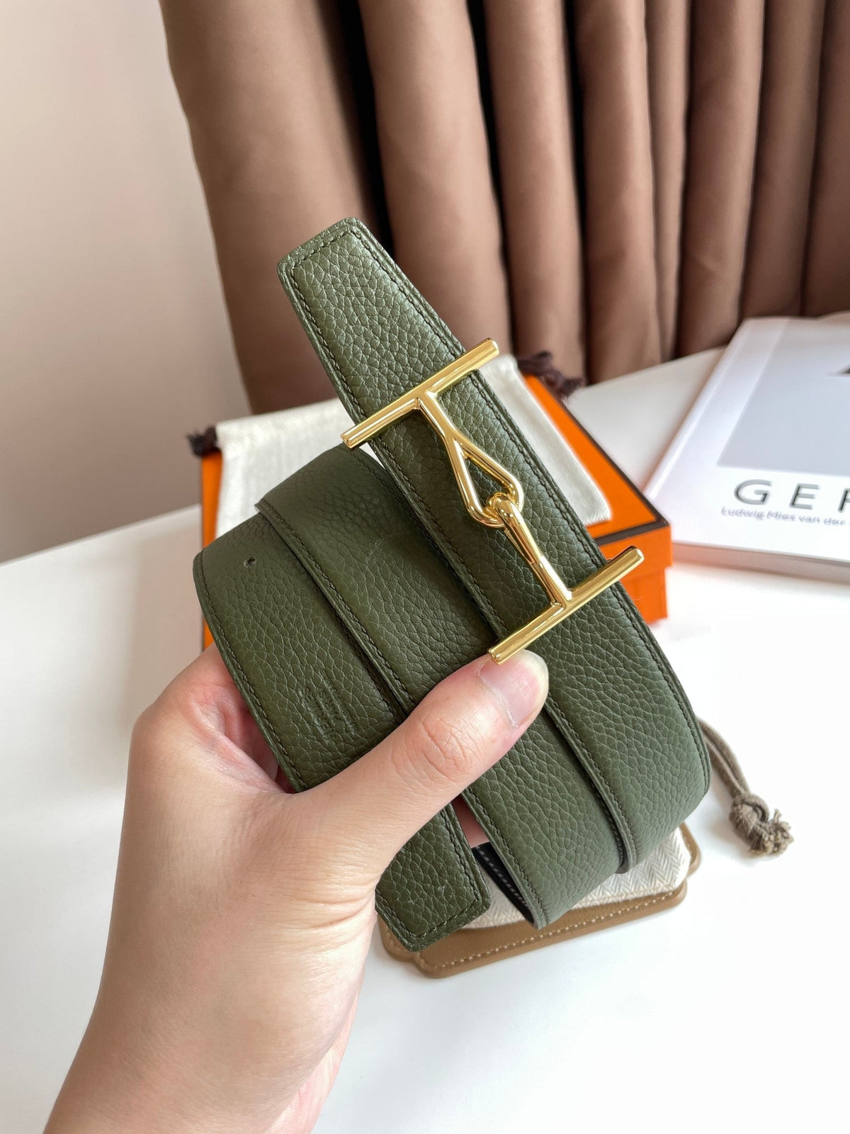 JUMBO BELT GOLD BUCKLE & REVERSIBLE OLIVE GREEN AND BLACK LEATHER STRAP 32MM