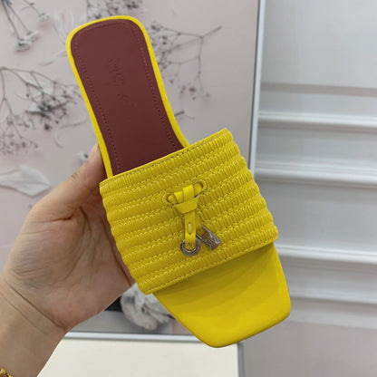 LP RAFFIA CHARMS FLATS SANDAL LEMON CALFSKIN