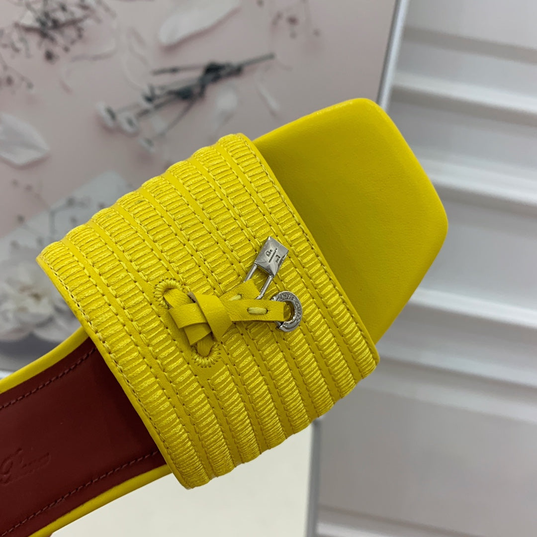LP RAFFIA CHARMS FLATS SANDAL LEMON CALFSKIN
