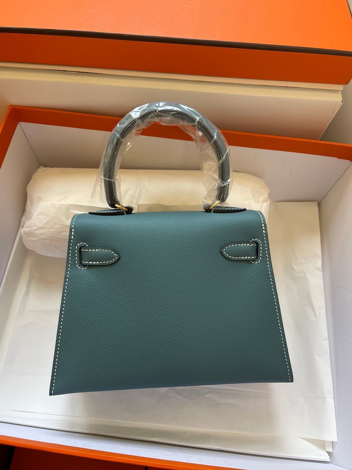 KELLY MINI 20 BAG IN PINE GREEN CALFSKIN WITH GOLD HARDWARE