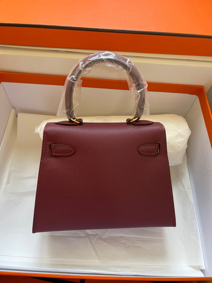 KELLY MINI 20 BAG IN GARNET RED CALFSKIN WITH GOLD HARDWARE