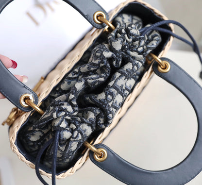 LADY 24 BASKET BAG IN BLACK OBLIQUE JACQUARD MIX BEIGE WICKER