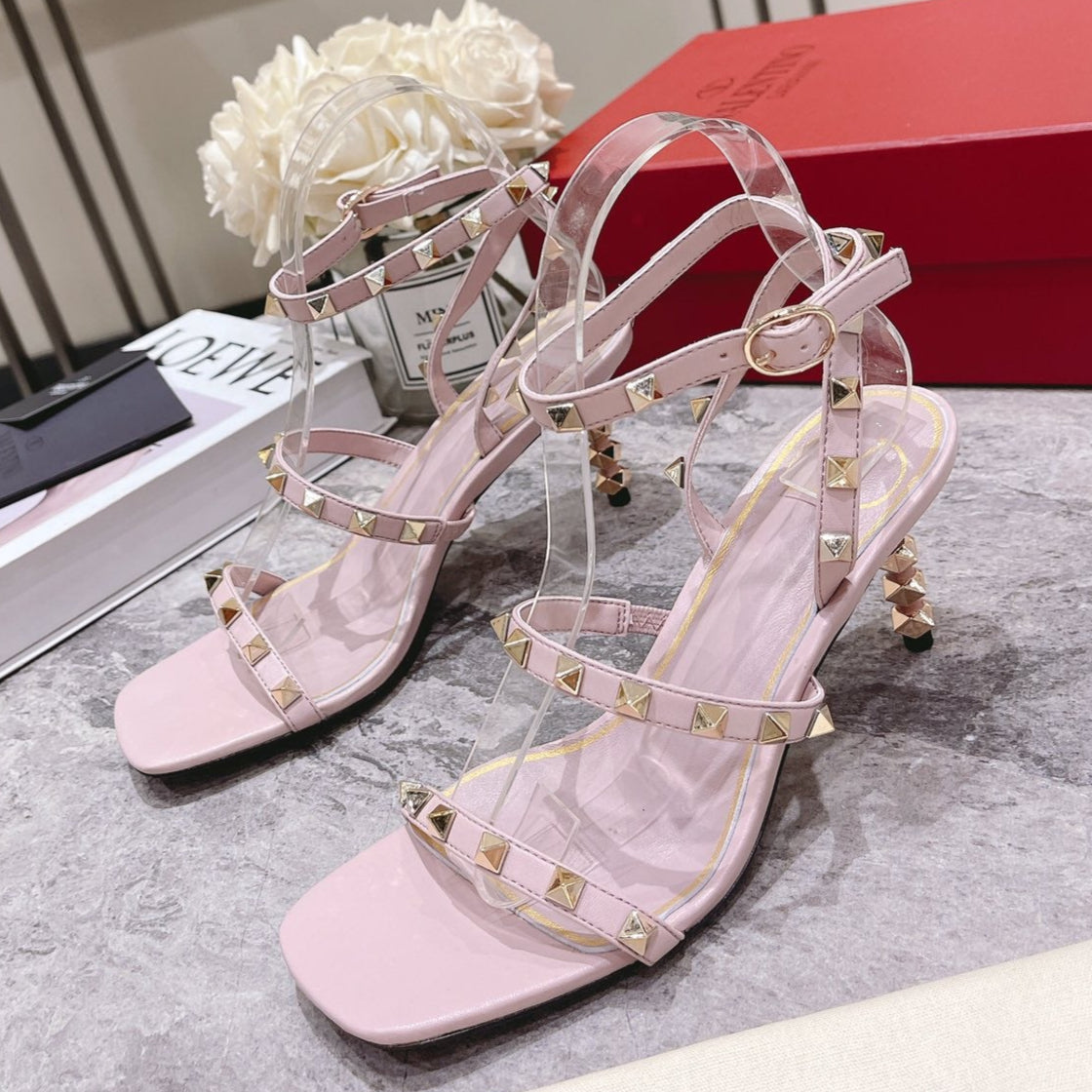 HIGH HEEL 6 CM SANDAL IN LIGHT PINK LAMBSKIN WITH STUDS