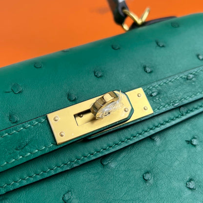 KELLY BAG 20 IN TEAL GREEN OSTRICH LEATHER WITH GOLD HARDWARE