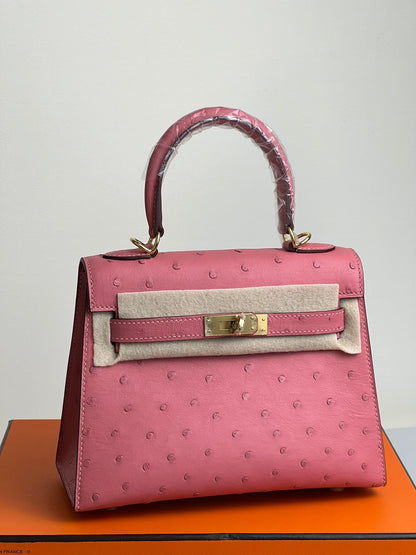KELLY BAG 20 IN ROUGE PINK OSTRICH LEATHER WITH GOLD HARDWARE
