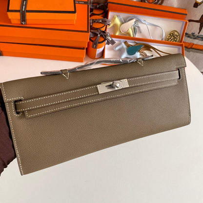 KELLY CUT 31 IN MOCHA BROWN CALFSKIN WITH SILVER HARDWARE
