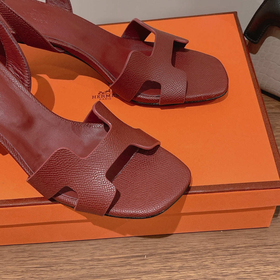 HOLY 75 SANDAL IN BERRY RED GRAINED CALFSKIN