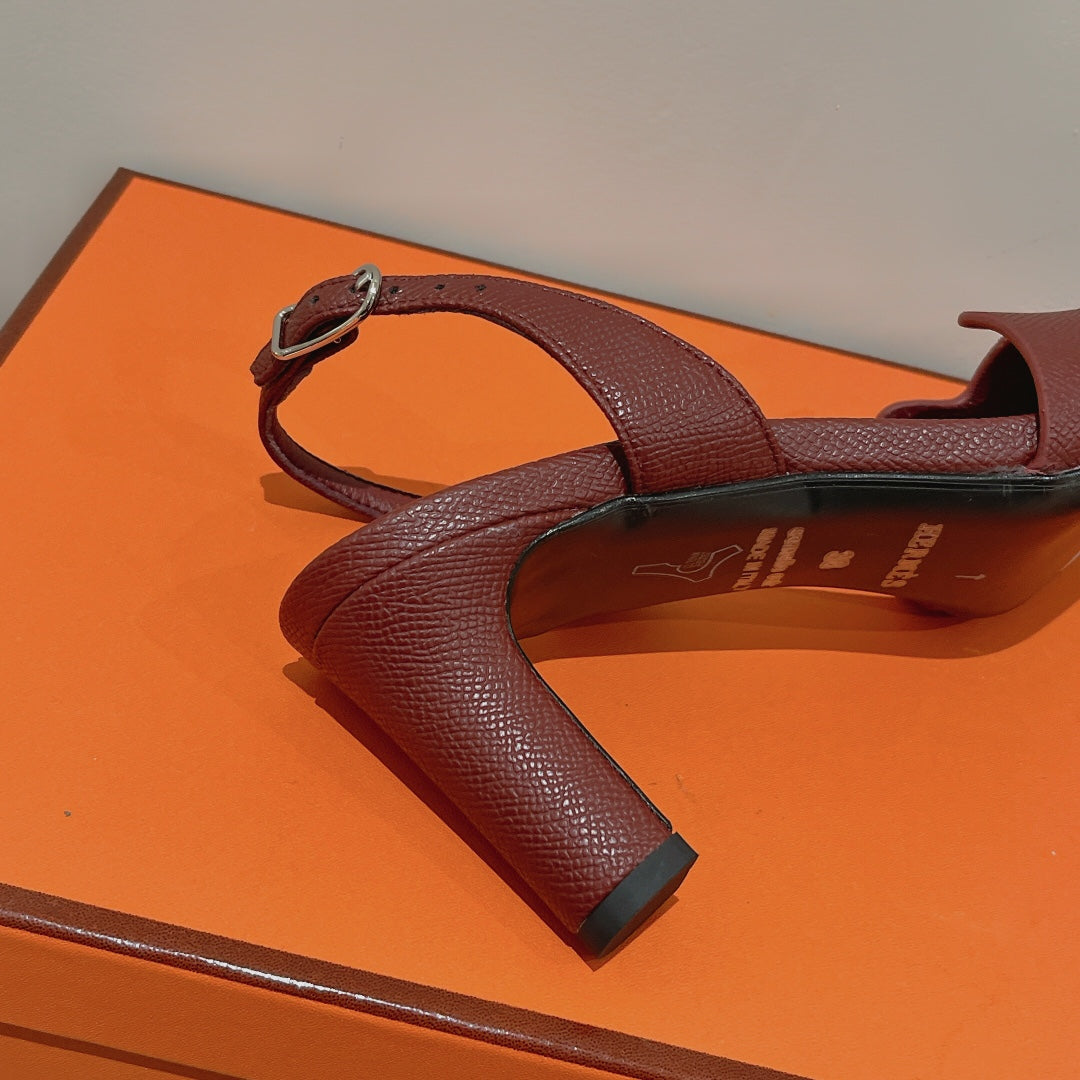 HOLY 75 SANDAL IN BERRY RED GRAINED CALFSKIN