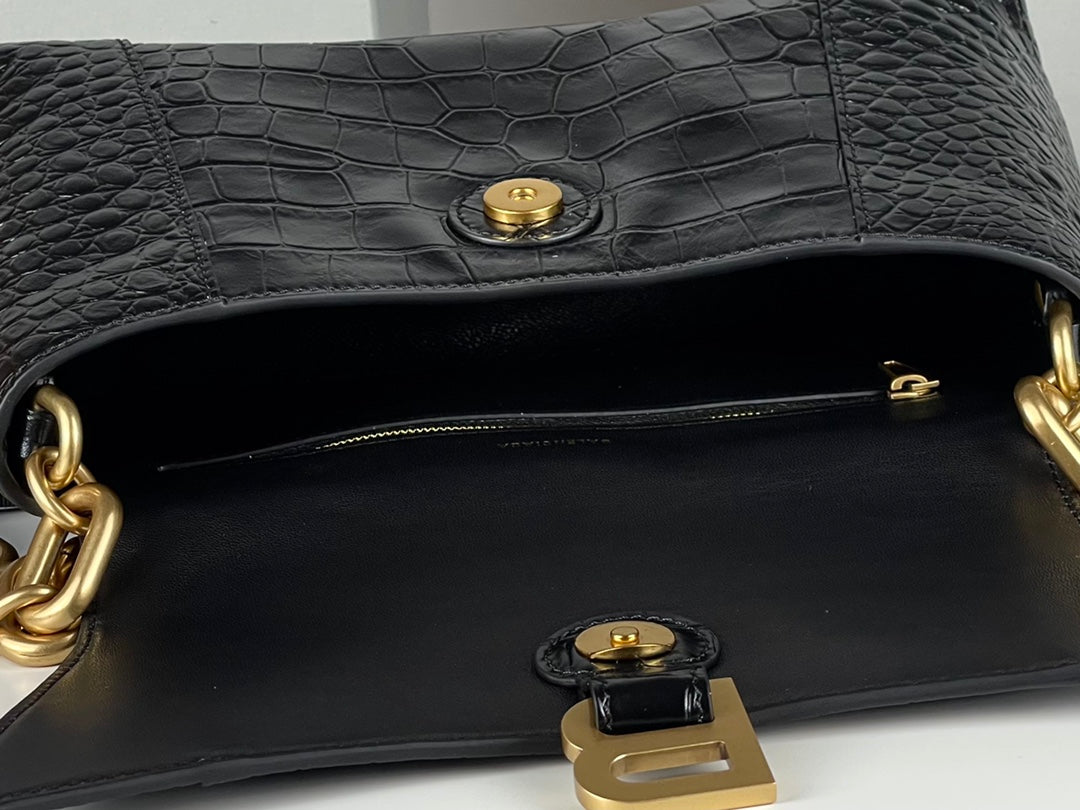 DOWNTOWN SHOULDER BAG 29 IN BLACK CROCODILE EMBOSSED CALFSKIN GOLD HARDWARE