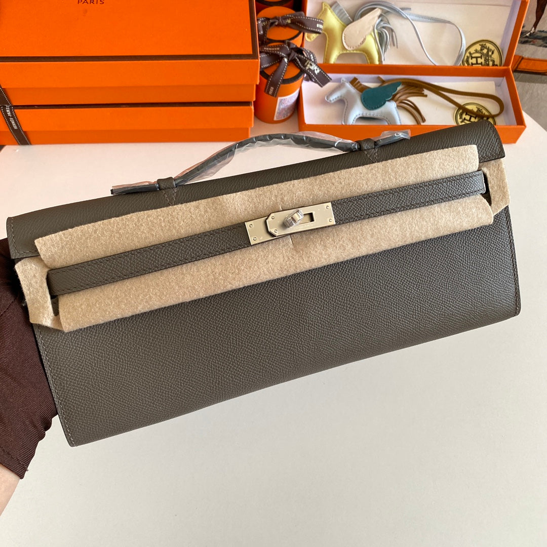 KELLY CUT 31 IN WOOD BROWN CALFSKIN WITH SILVER HARDWARE