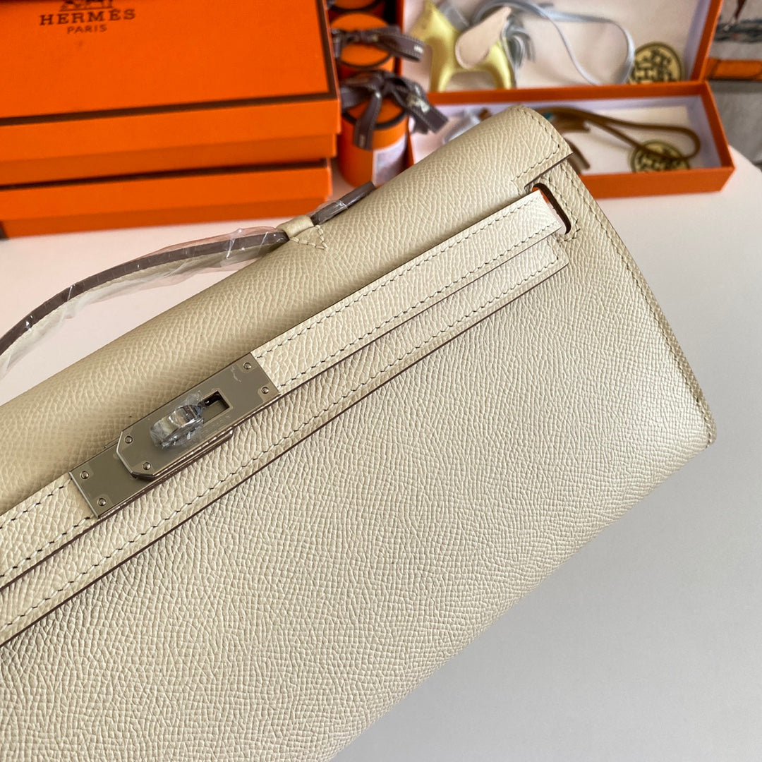 KELLY CUT 31 IN BEIGE CREAM CALFSKIN WITH SILVER HARDWARE