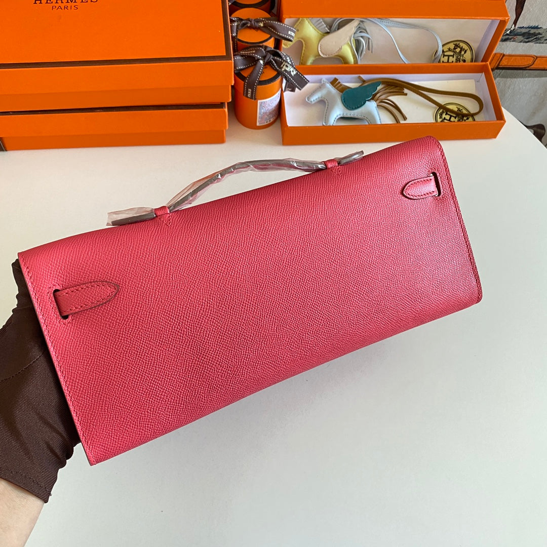 KELLY CUT 31 IN WATERMELON PINK CALFSKIN WITH GOLD HARDWARE