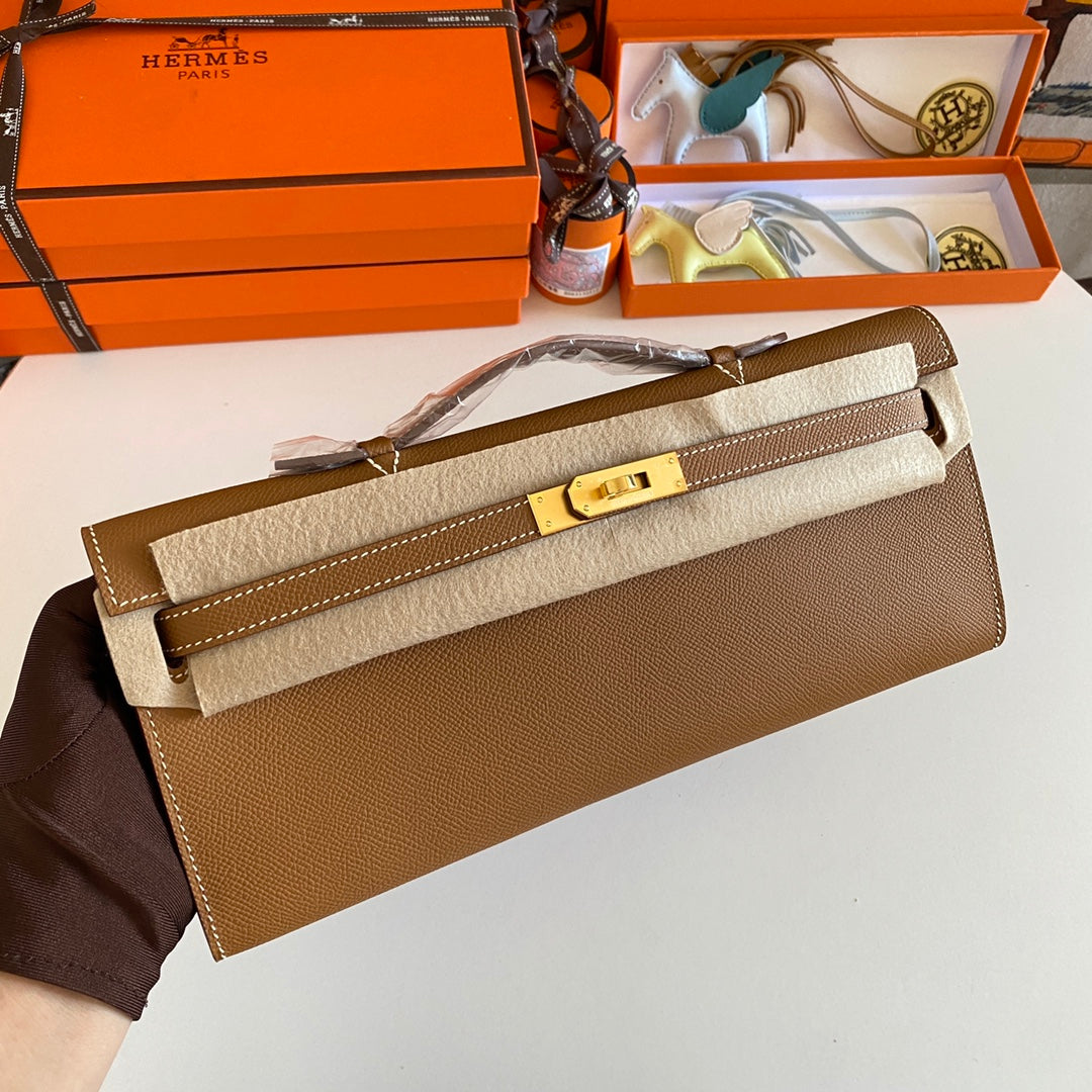 KELLY CUT 31 IN BRONZE BROWN CALFSKIN WITH GOLD HARDWARE