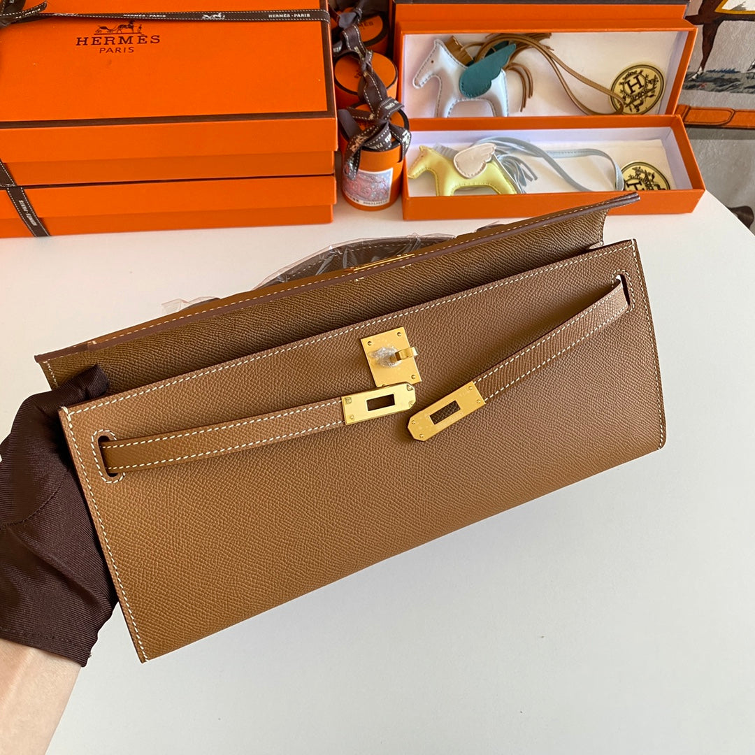 KELLY CUT 31 IN BRONZE BROWN CALFSKIN WITH GOLD HARDWARE