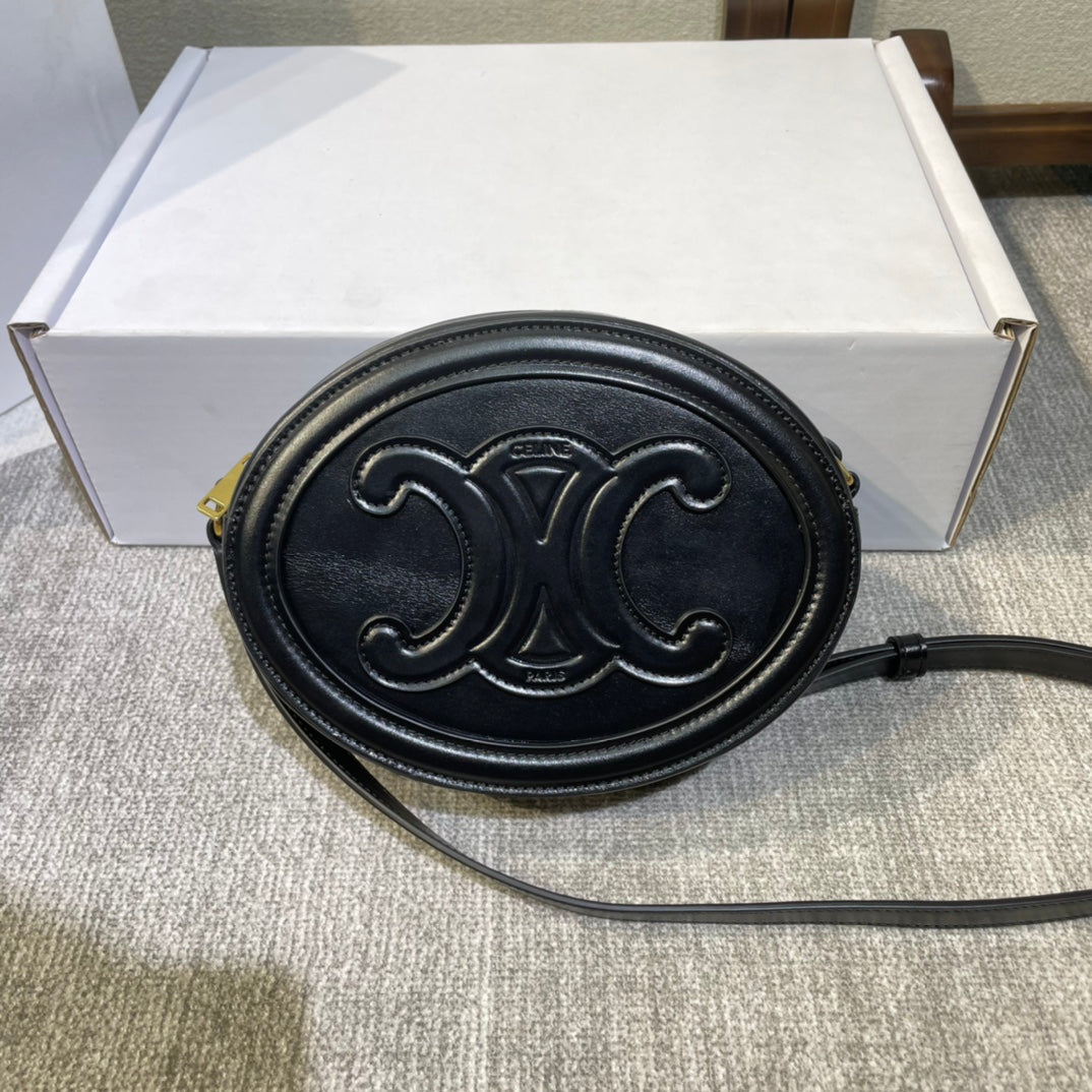 OVAL PURSE BAG 20 IN BLACK CALFSKIN