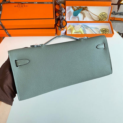 KELLY CUT 31 IN SEAFOAM GREEN CALFSKIN WITH SILVER HARDWARE
