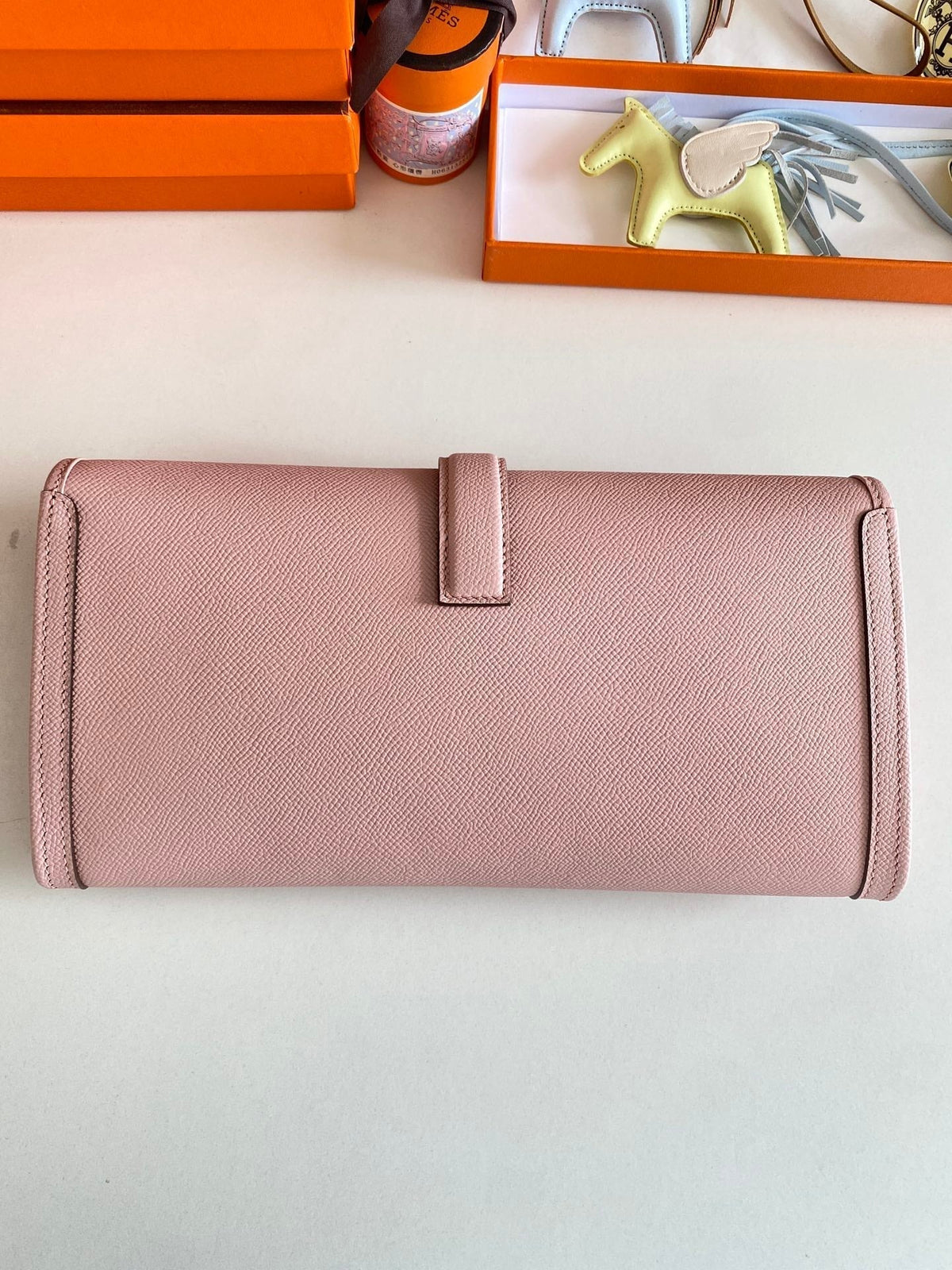 JIGE ELAN 29 CLUTCH IN CREPE PINK CALFSKIN