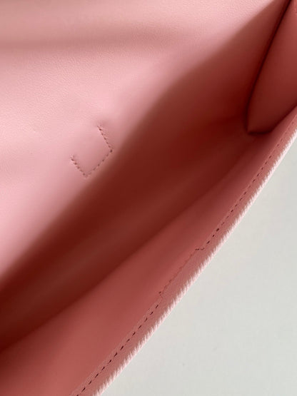 JIGE ELAN 29 CLUTCH IN CREPE PINK CALFSKIN