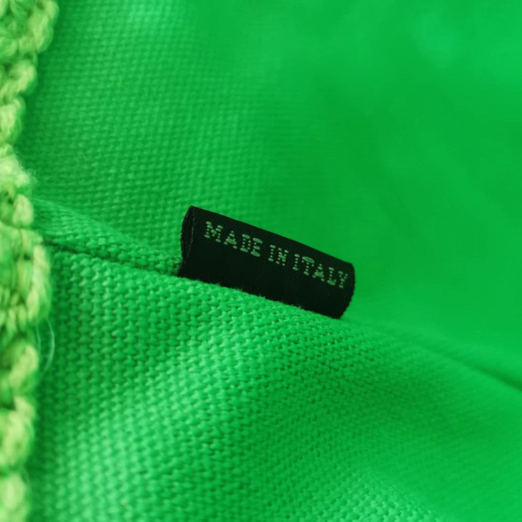 TOTE BAG 40 IN STRIPED PATTERN OF LIGHT GREEN RED AND CREAM WHITE WOVEN RAFFIA