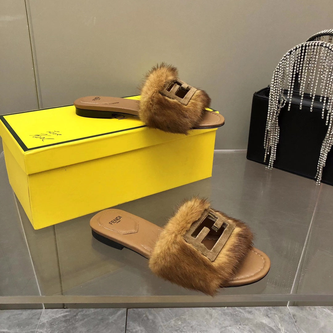 FENDI BAGUETTE MINK SLIDE SLIPPER IN SEPIA BROWN FUR