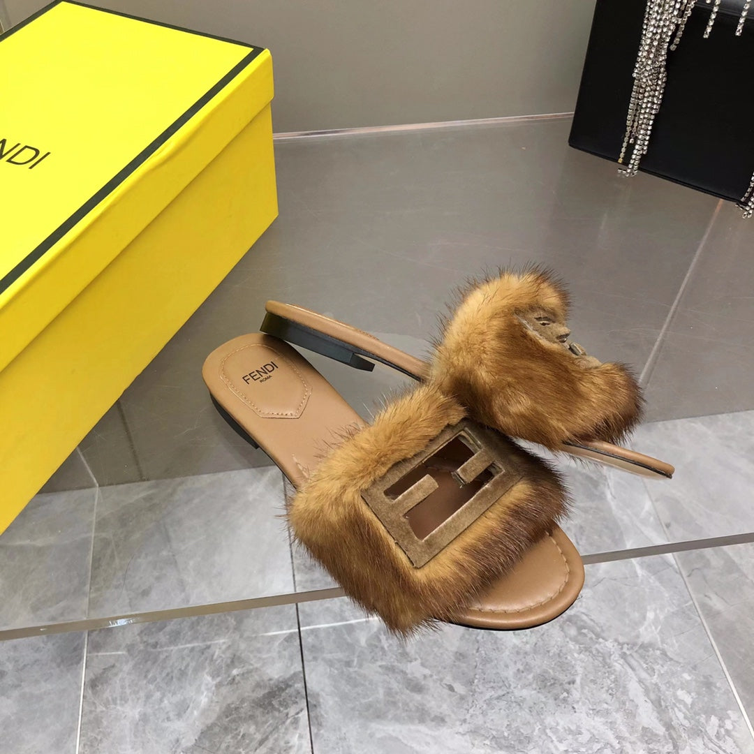 FENDI BAGUETTE MINK SLIDE SLIPPER IN SEPIA BROWN FUR