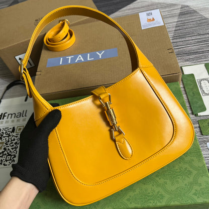 GG JACKIE SMALL 28 SHOULDER BAG IN YELLOW CALFSKIN