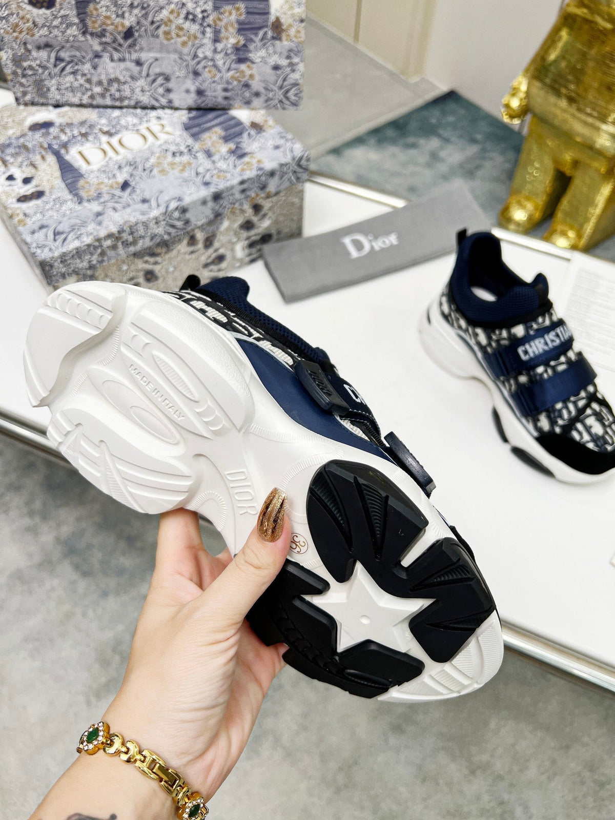 D-WANDER SNEAKERS IN COLORFUL TECHNICAL FABRIC AND SUEDE 153028