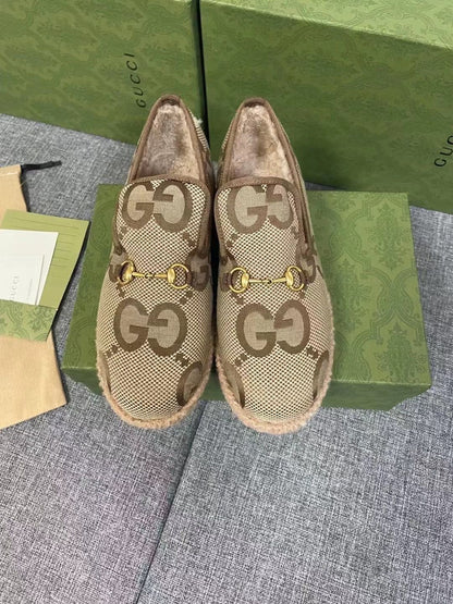 GG HORSEBIT LOAFER IN ECRU BEIGE WOVEN FABRIC AND WOOL MIX LAMB FUR LINING
