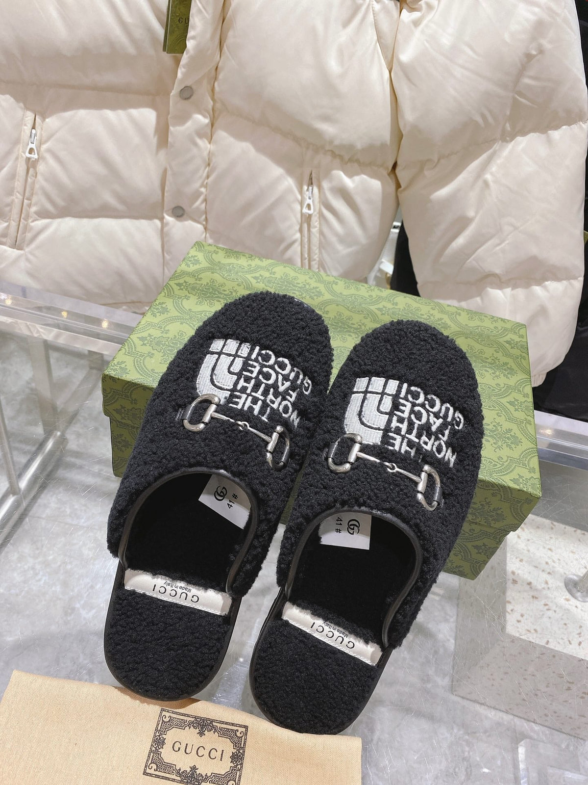 GGxTHE NORTH FACE HORSEBIT MULE IN BLACK WOOL