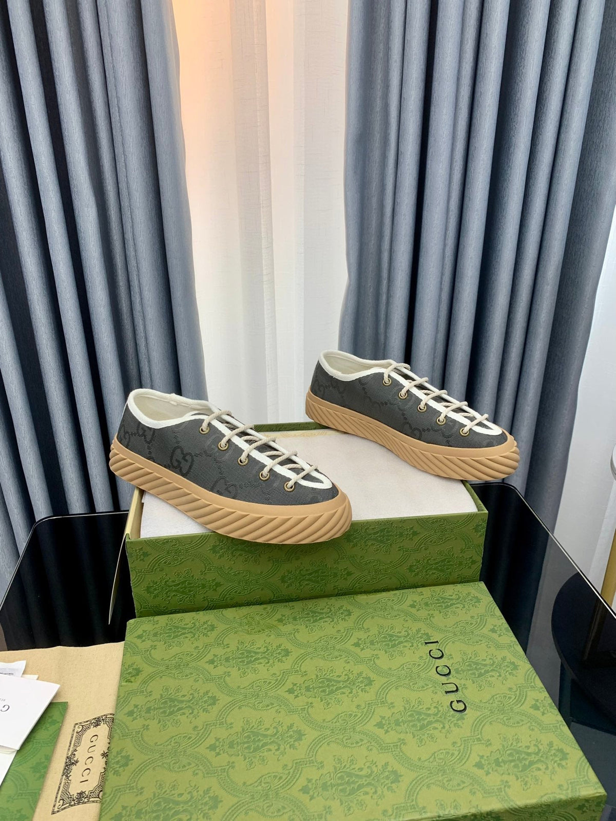GG UNIQUE SNEAKER THICK-SOLE LEAD CANVAS
