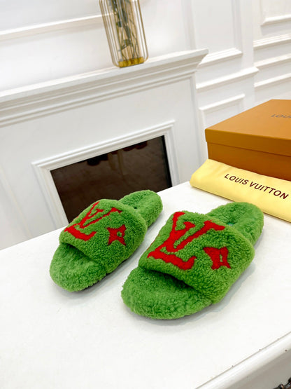 LV FLAT SLIPPER IN LAWN GREEN MIX CHERRY RED SHEARLING
