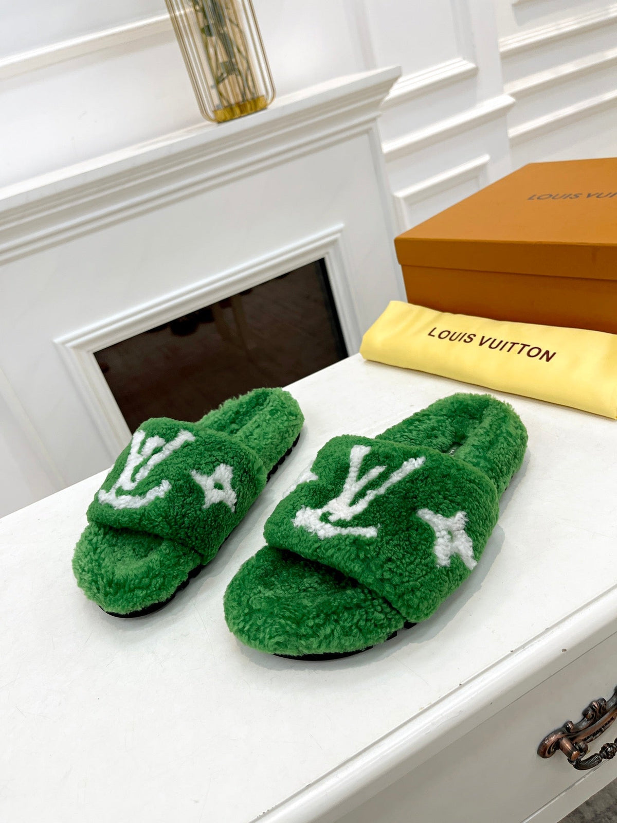 LV FLAT SLIPPER IN EMERALD GREEN MIX WHITE SHEARLING