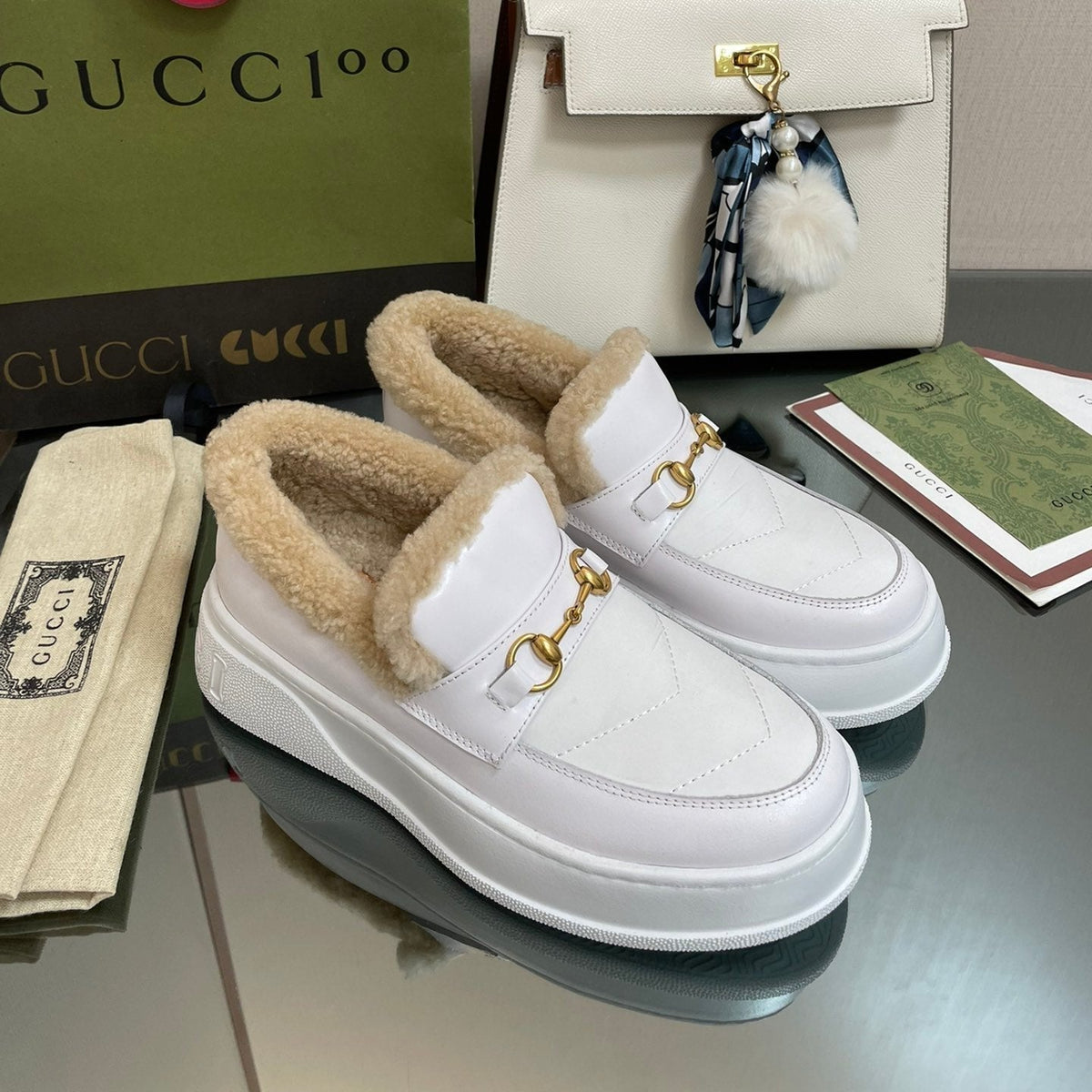 GG LOAFER IN WHITE CALFSKIN WITH BEIGE WOOL LINING
