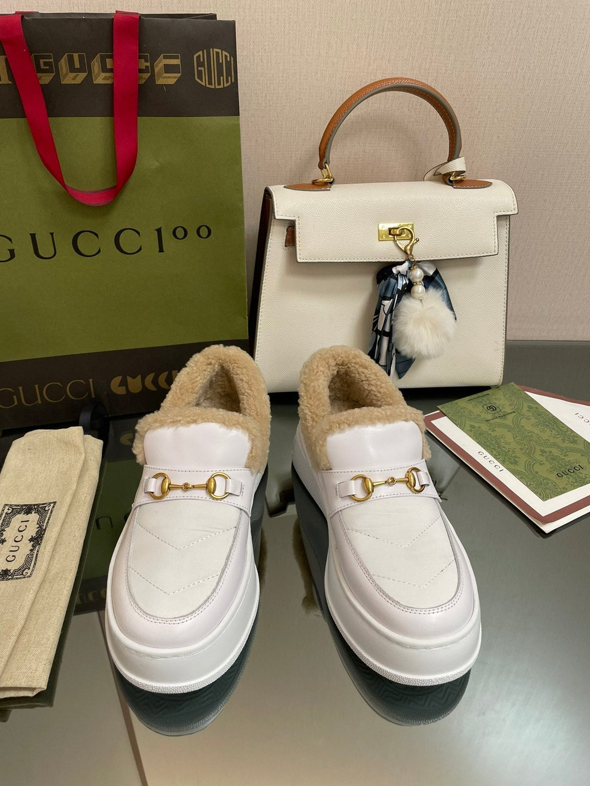 GG LOAFER IN WHITE CALFSKIN WITH BEIGE WOOL LINING