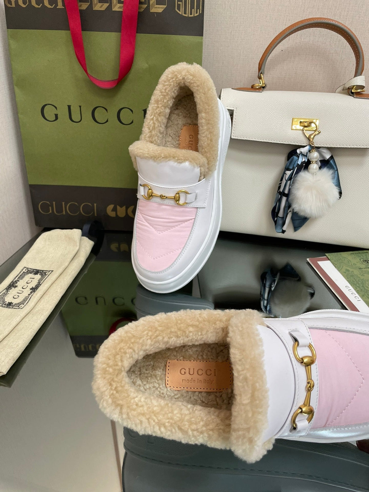 GG LOAFER IN WHITE MIX LIGHT PINK CALFSKIN WITH BEIGE WOOL LINING