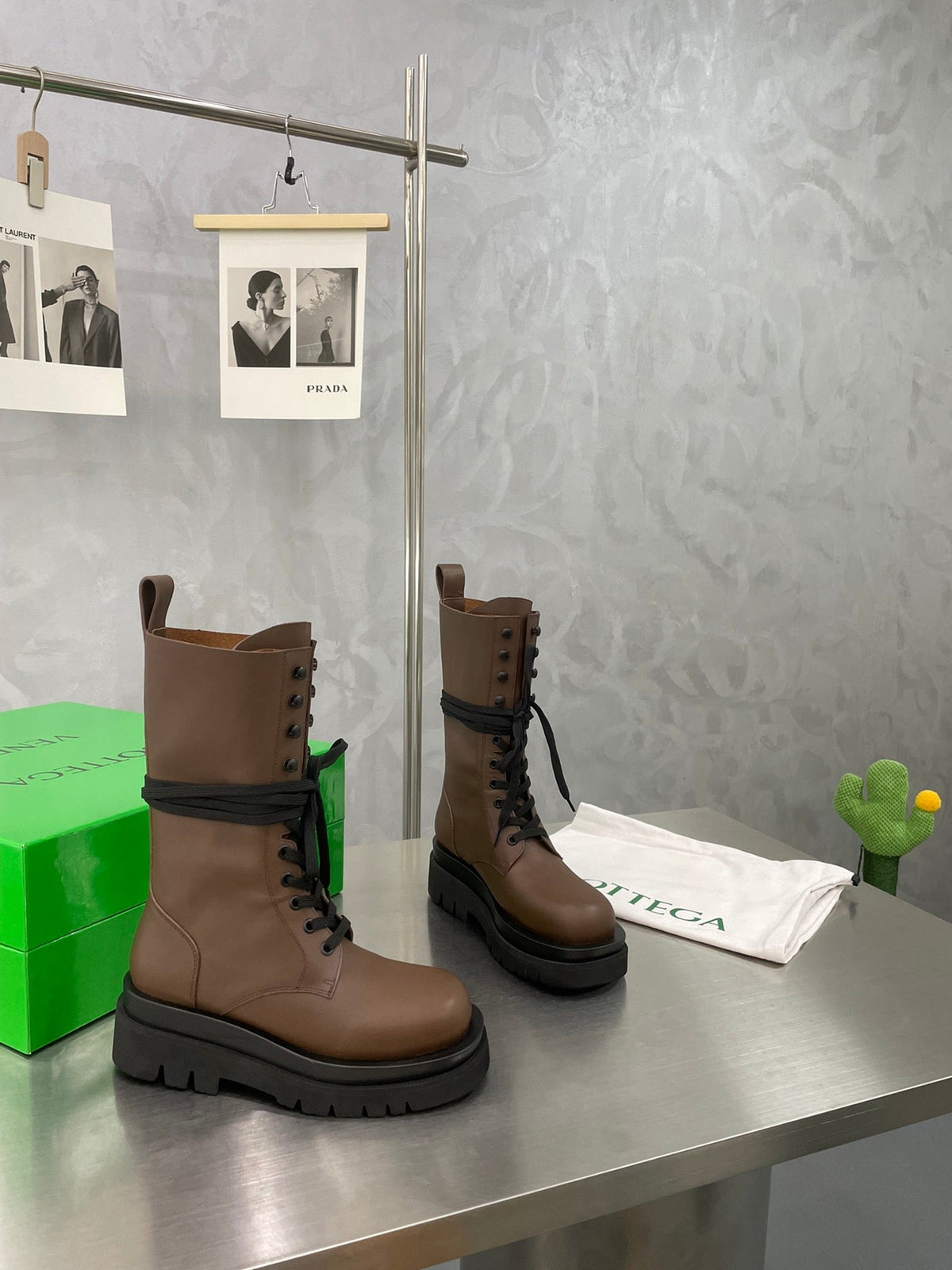 LUG LACE-UP BOOT IN CHOCOLATE BROWN CALFSKIN 7 CM