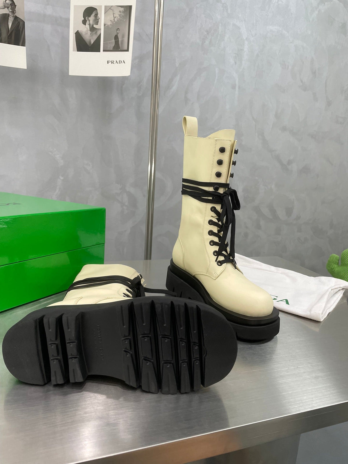 LUG LACE-UP BOOT IN BEIGE CREAM CALFSKIN 7 CM