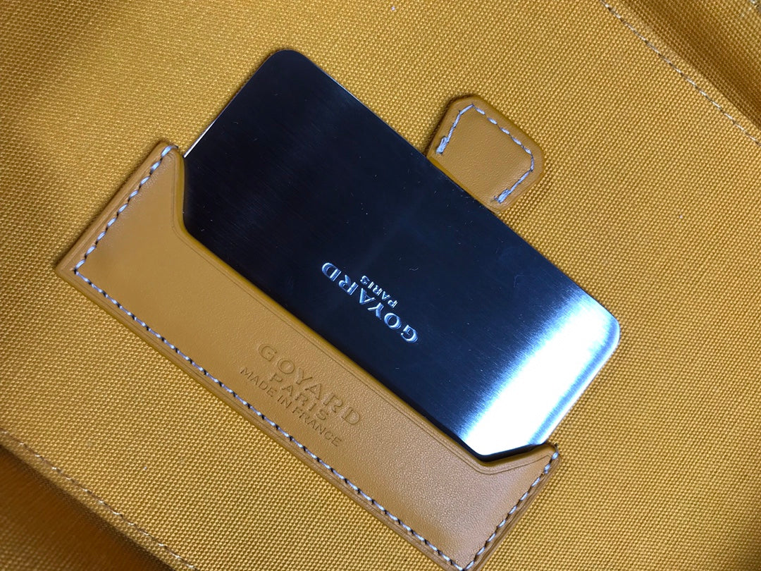 MUSE VANITY CASE 20 IN YELLOW GOYARDINE CANVAS