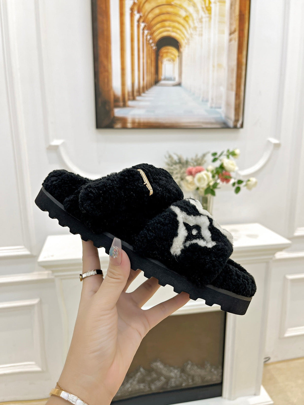 DAD SANDAL MULE IN BLACK MIX WHITE FLEECE