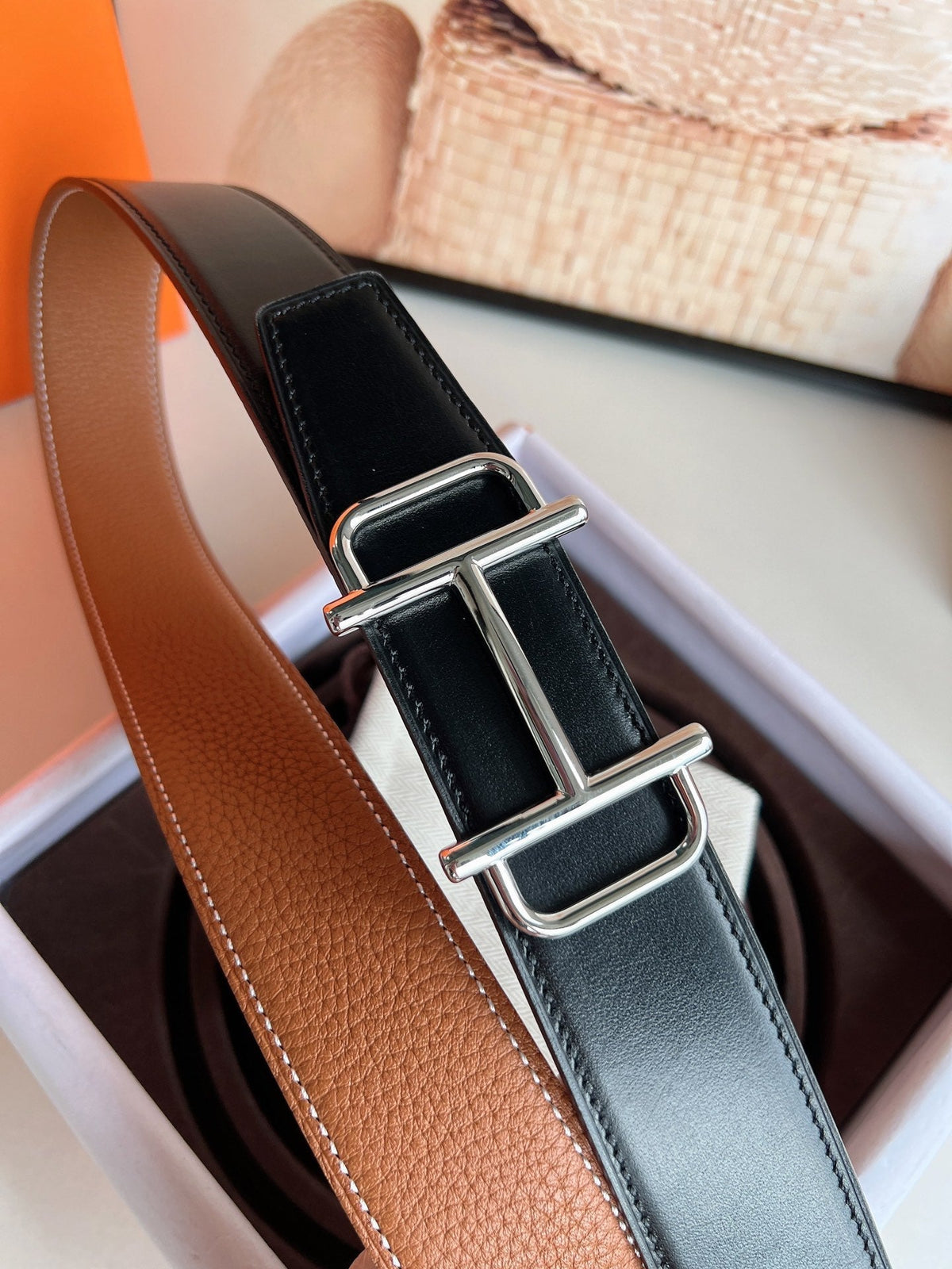 HM ROYAL BELT BUCKLE & REVERSIBLE NOIR AND CIDER ORANGE LEATHER STRAP 32 MM SILVER HARDWARE