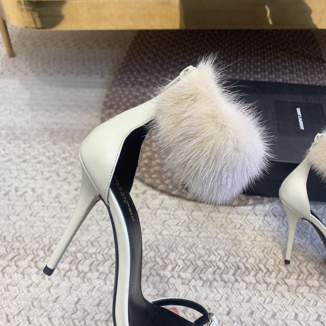 HIGH HEEL SANDAL IN WHITE POLISHED CALFSKIN AND MINK FUR