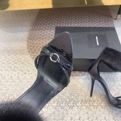 HIGH HEEL SANDAL IN BLACK POLISHED CALFSKIN AND MINK FUR