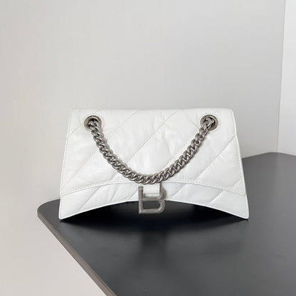 CRUSH CHAINED BAG 25 IN WHITE QUILTED CRUSHED CALFSKIN SILVER HARDWARE