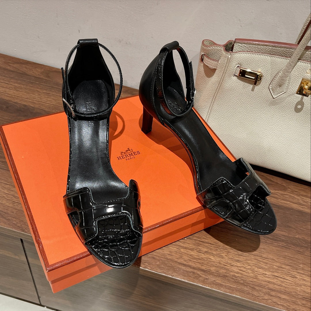 PREMIERE 70 SANDAL IN BLACK PATENT CALFSKIN