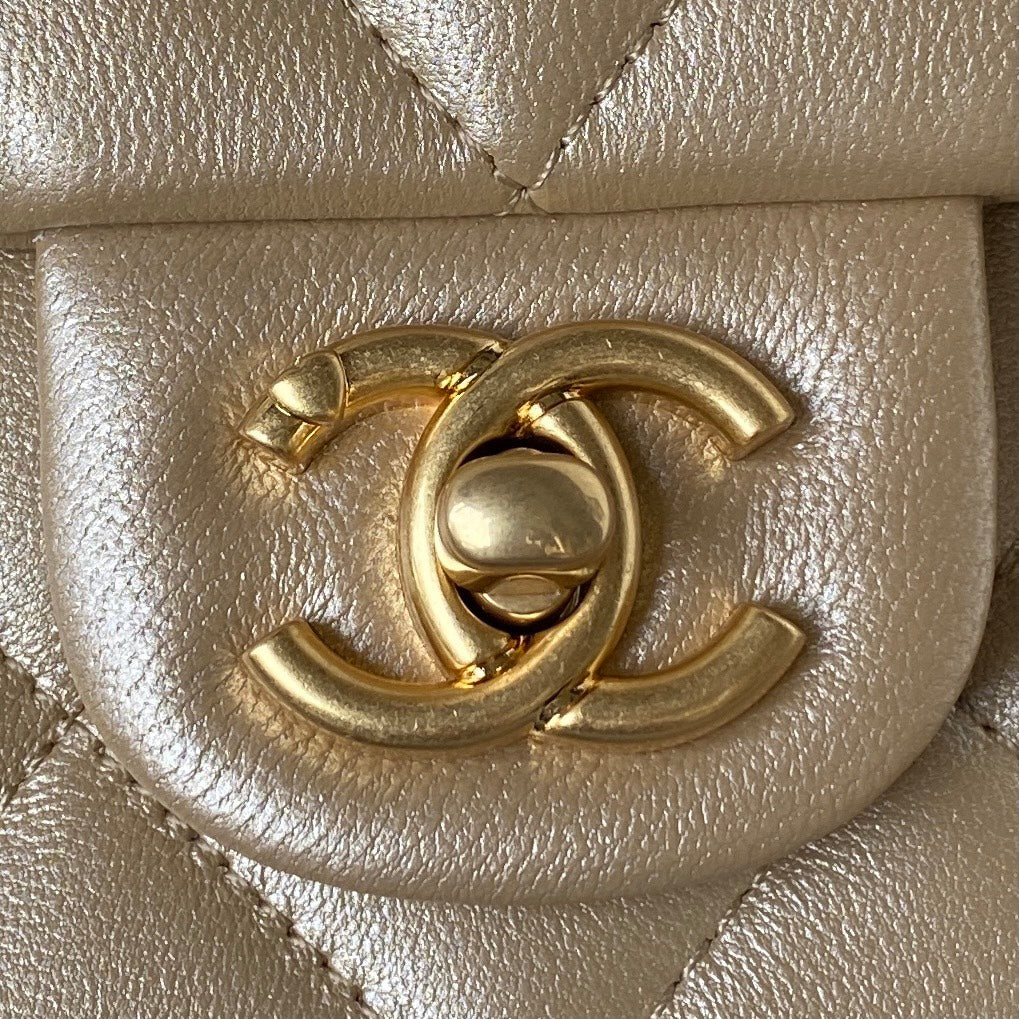 Flap Bag 24cm Gold Lambskin Gold Hardware