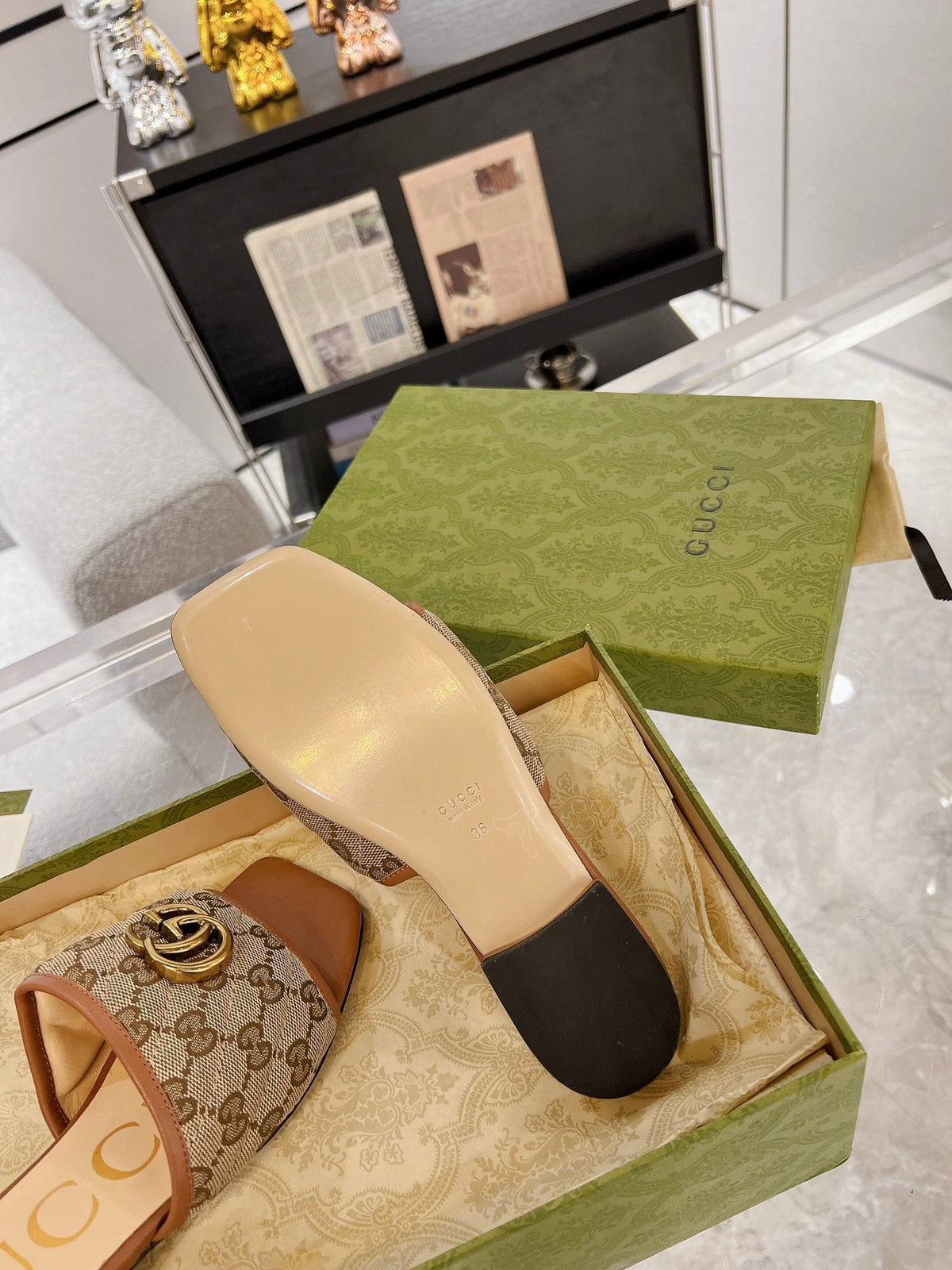 GG EXCLUSIVE SLIDE SANDAL CARAMEL AND BROWN FABRIC