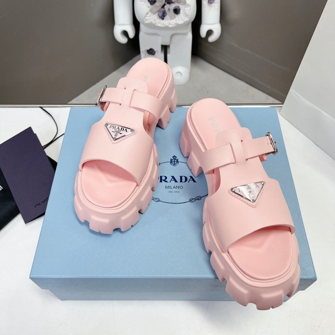 MONOLITH SLIPPER SANDALS IN LIGHT PINK RUBBER