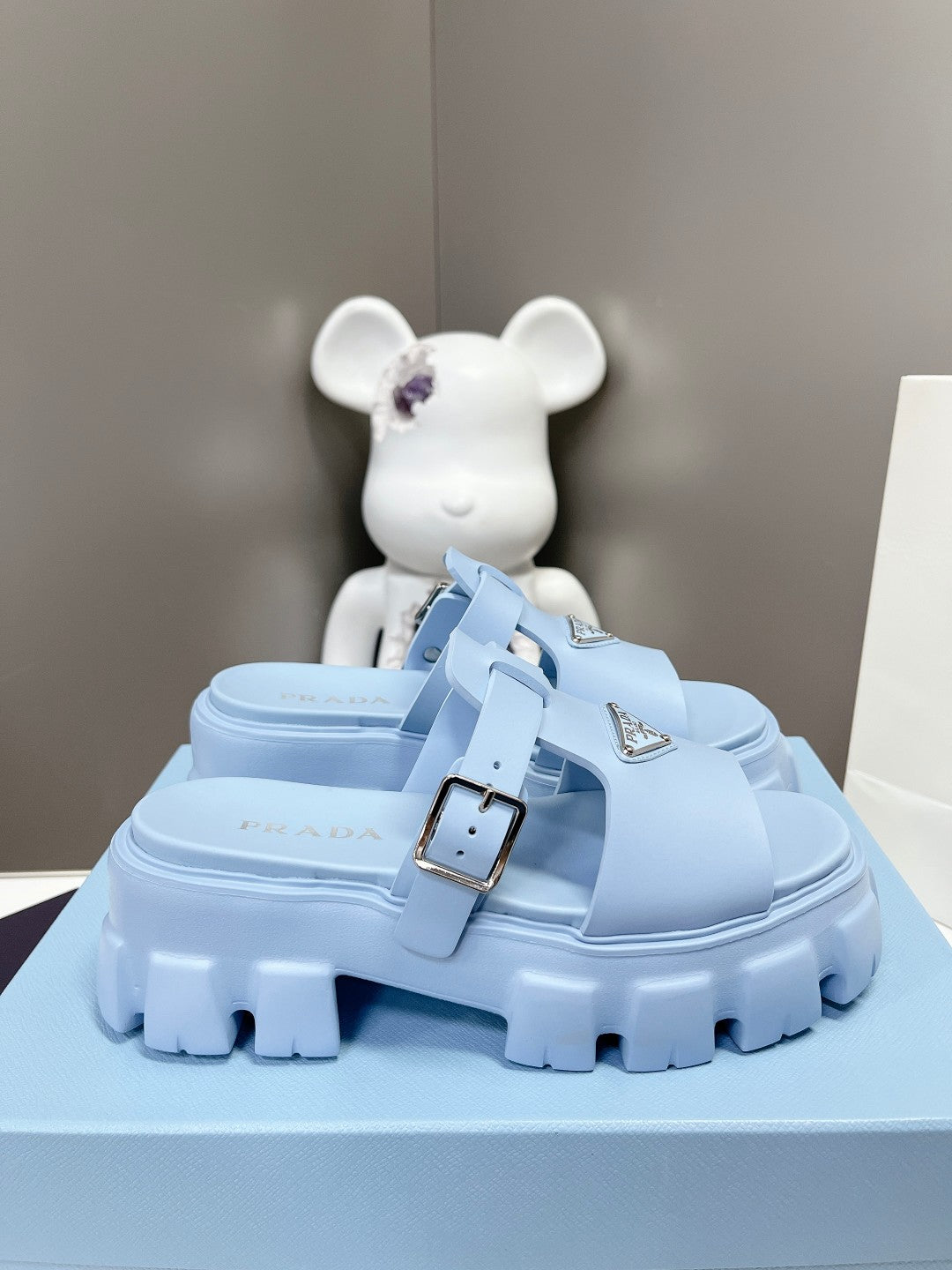 MONOLITH SLIPPER SANDALS IN SKY BLUE RUBBER