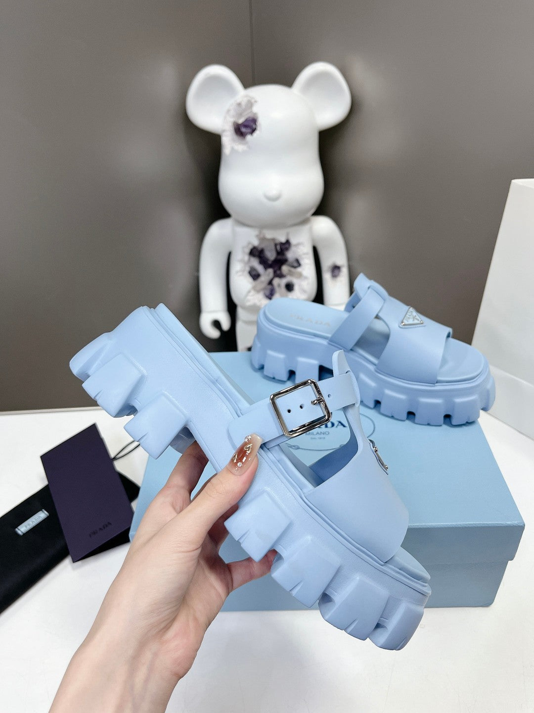 MONOLITH SLIPPER SANDALS IN SKY BLUE RUBBER